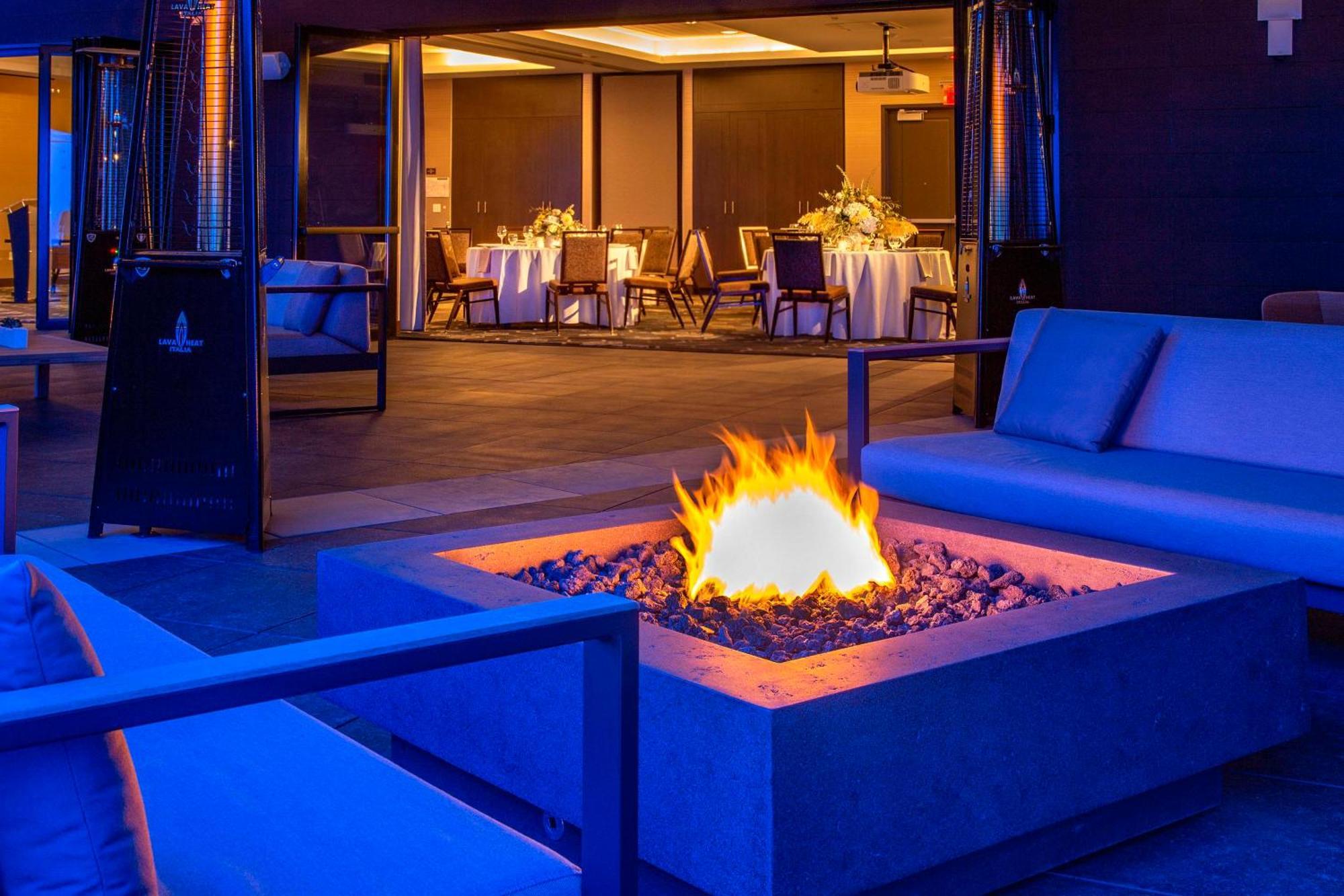 Hilton Garden Inn Redmond Wa Екстериор снимка